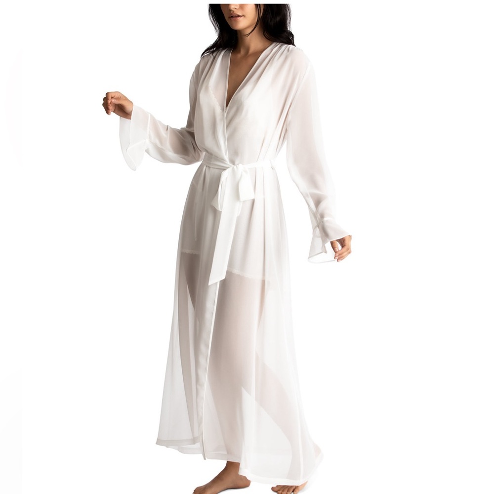 Linea Donatella Chiffon Robe size S/M